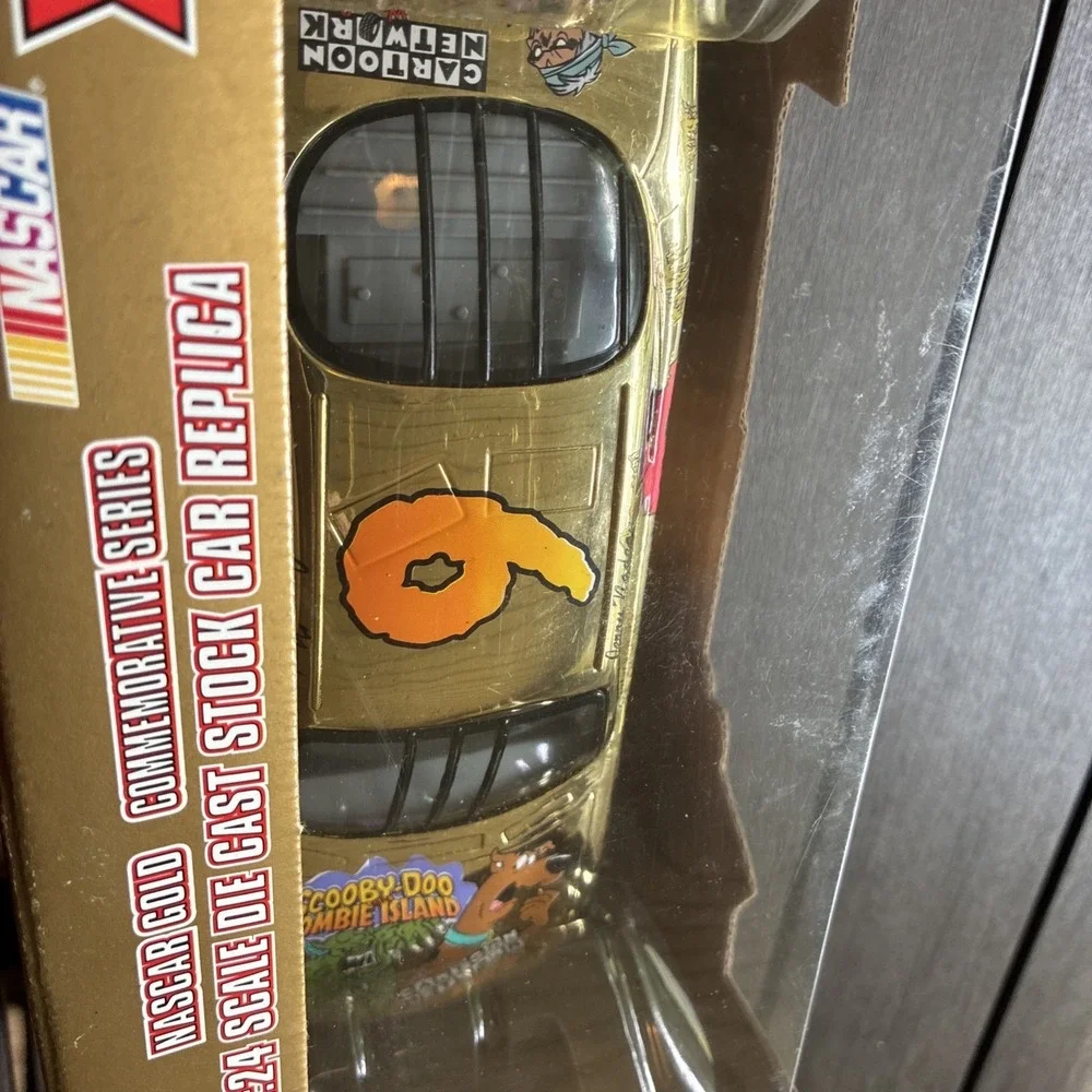 Racing Champions 1:24 NASCAR - SCOOBY DOO #9 Gold Series Diecast Car /1 of 2,500
